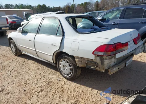 2001 Honda Accord 2.3 Lx из США, поврежденный, VIN 1HGCG56401A099254